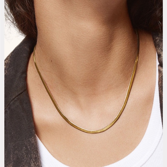 !!NWT!! Hey Harper ✨Herringbone GOLD CHAIN necklace✨ - Picture 4 of 4